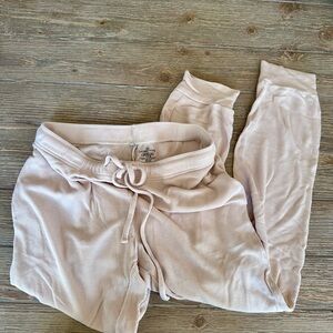 Caden Lane Women's Cream Ribbed Pants